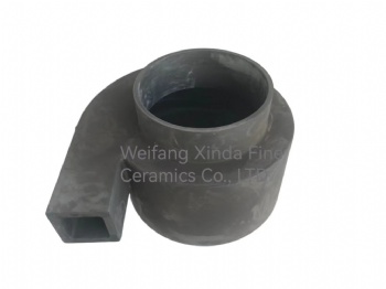 Silicon carbide wear resistant lining